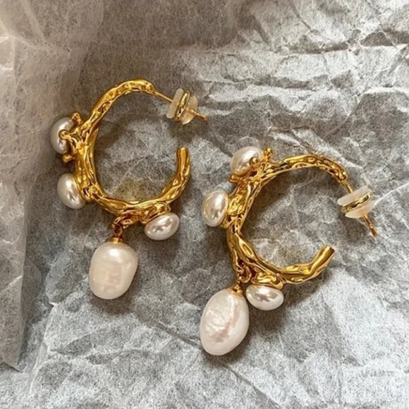 18k Gold Plated & Baroque Pearls Earrings - Picture 2 of 4